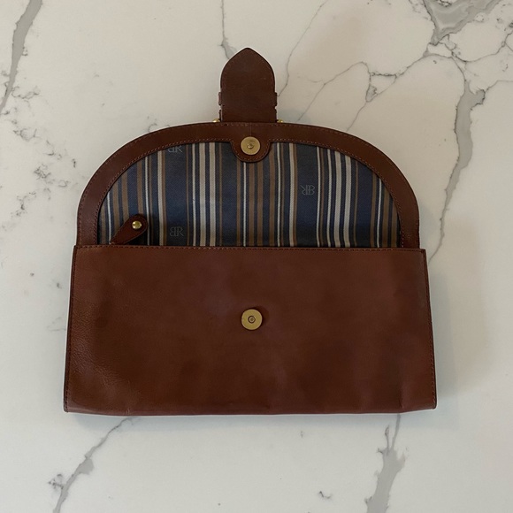 Banana Republic Clutch - Picture 3 of 12